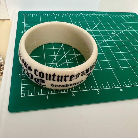 Y2K Juicy Couture Love Decadence Bangle Cuff Bracelet - Picture 6 of 7